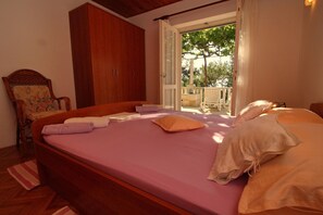 Apartment (Two Bedroom Apartment with Terrace an) | 2 bedrooms, bed sheets - Apartment Kim (Lumbarda)