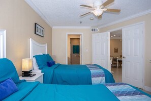 1 habitación, decoración personalizada y muebles diferentes 
