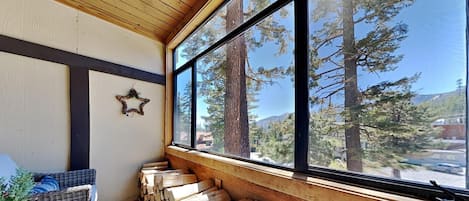 Condo, 2 Bedrooms | Interior