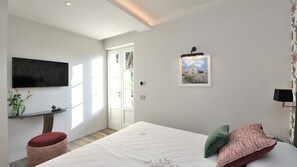 3 chambres, bureau, accès Internet, draps fournis