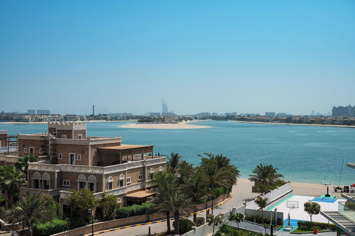 1 bedroom, premium bedding, pillow-top beds, minibar