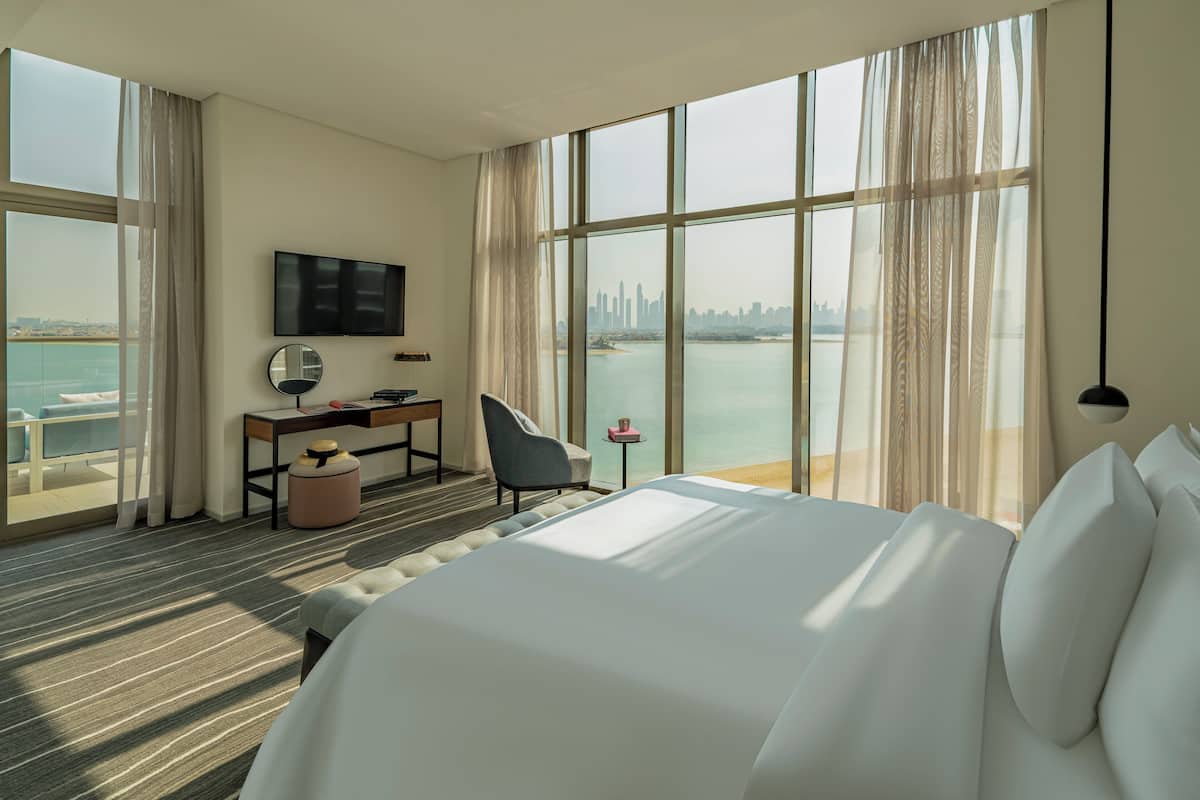 1 bedroom, premium bedding, pillow-top beds, minibar