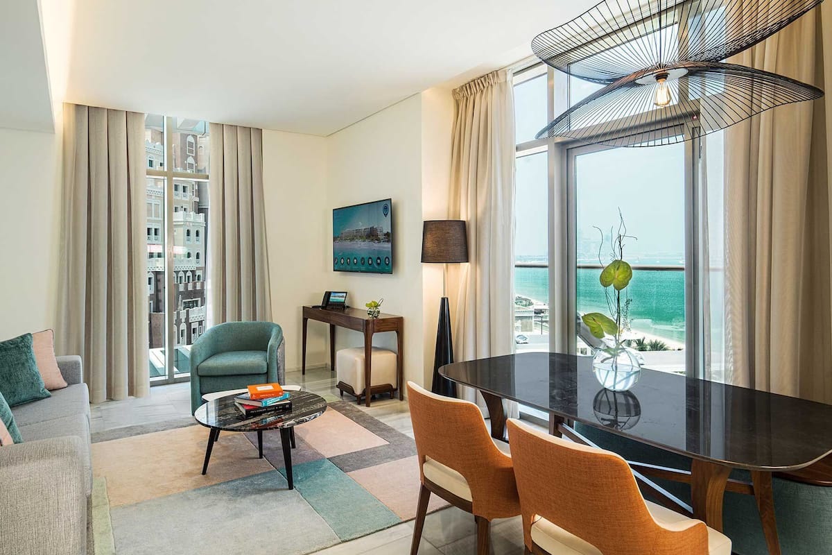 1 bedroom, premium bedding, pillow-top beds, minibar