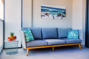 Smart TV - Arenal Dream Penthouse I Javea Arenal Luxury with Roof Terrace & only 150m from the Beach (Javea / Xàbia)