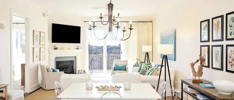 Fladskærms-tv, pejs