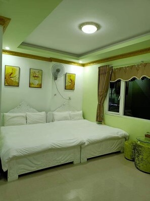Minibar, wifi gratis y ropa de cama 