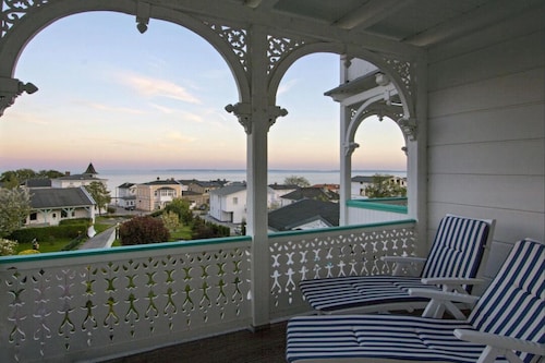 Apartment sea view - 2 balconies, designer kitchen, parquet, bathroom architecture 75sqm