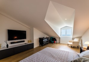 3 chambres, fer et planche à repasser, Wi-Fi, literie fournie