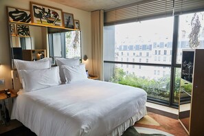 Literie de qualité supérieure, surmatelas, minibar