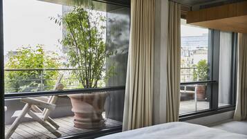Suite Pasteur | Literie de qualité supérieure, surmatelas, minibar