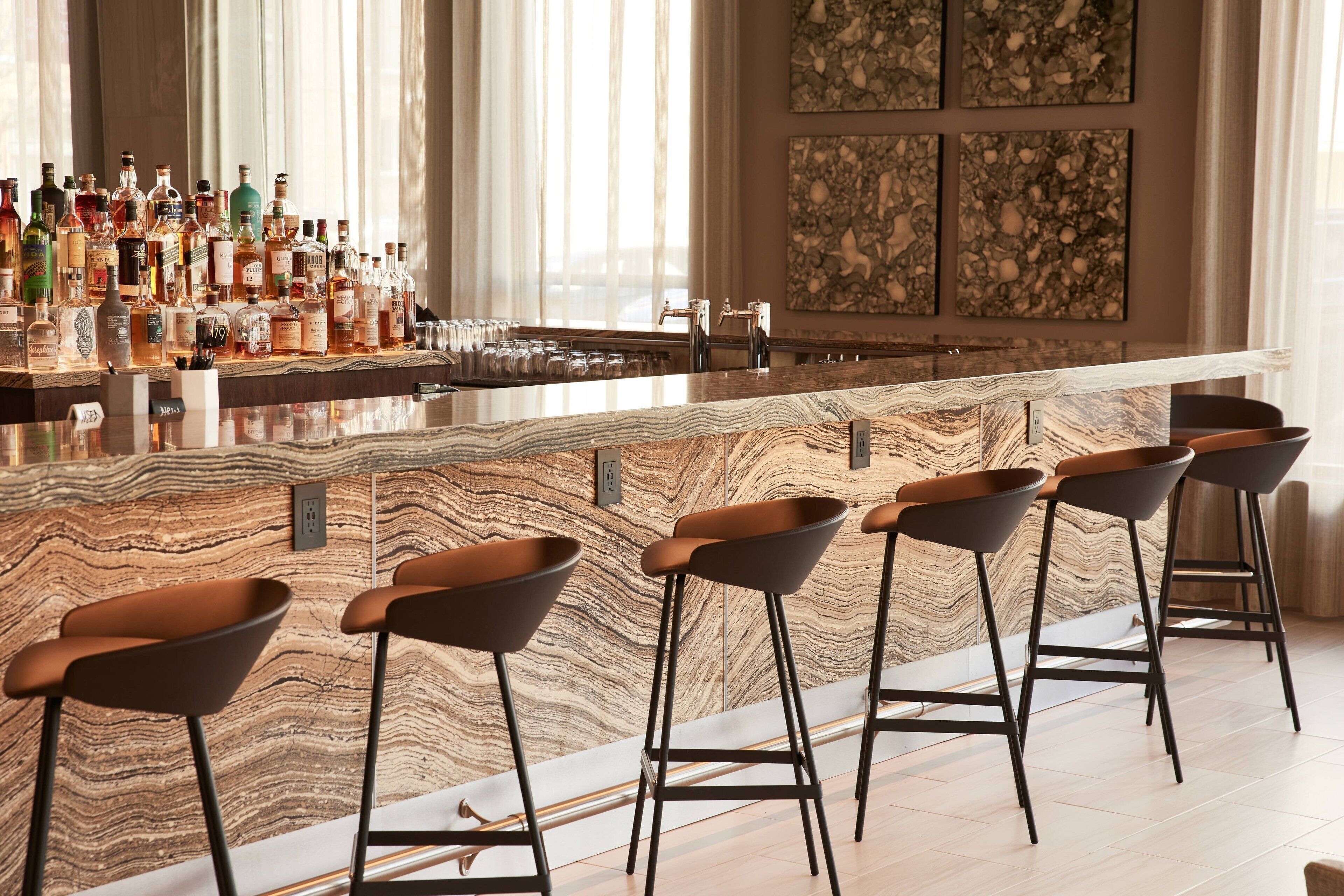 2 bars/lounges, rooftop bar