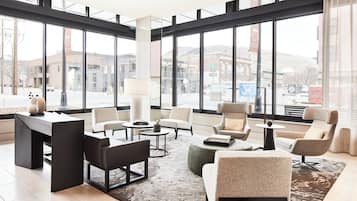 2 Bars/Lounges, Bar auf der Dachterrasse