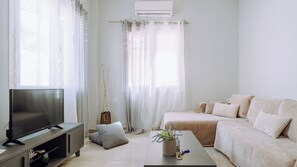 Standard Apartment | Living area
