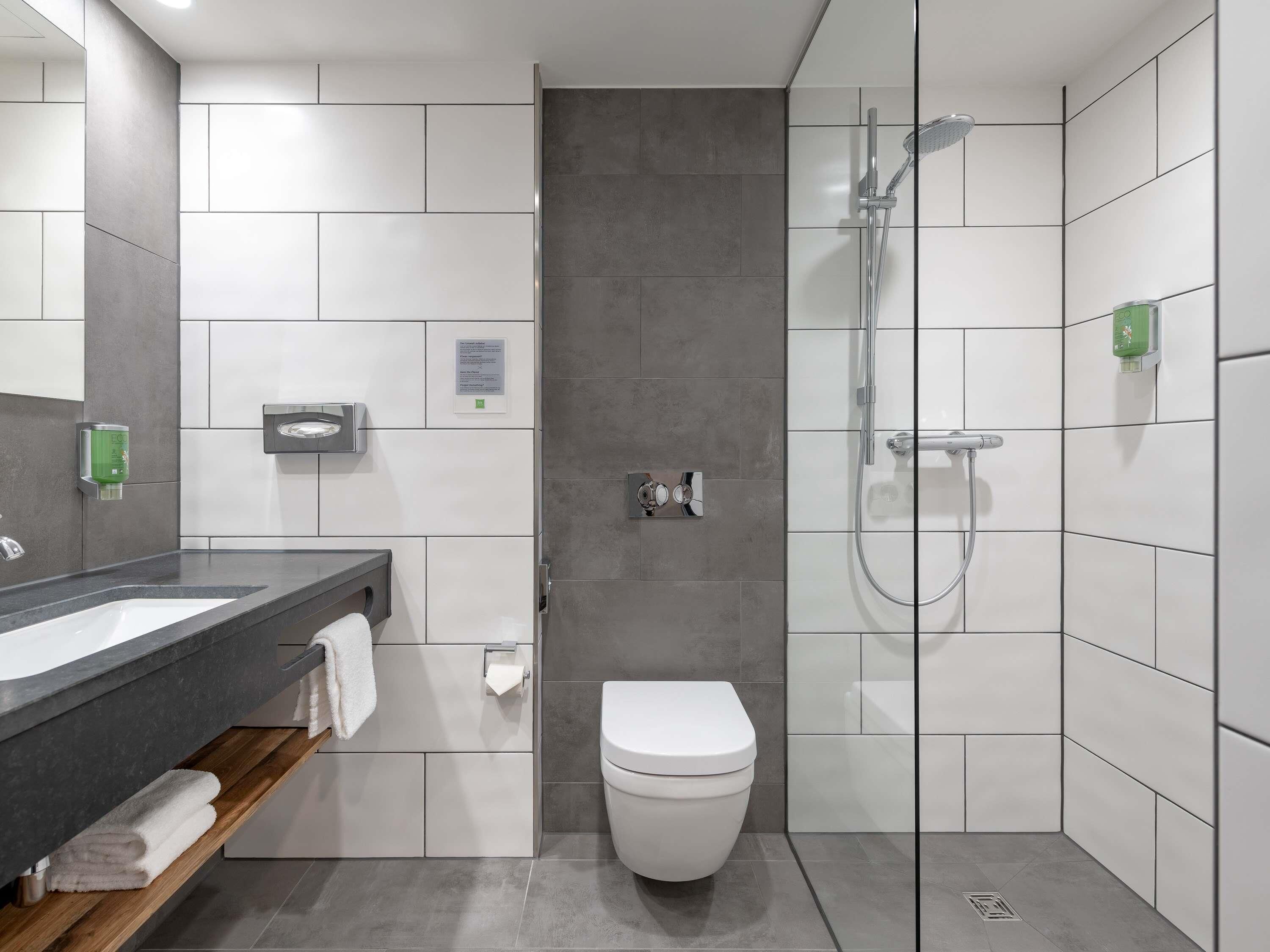 Ropa de cama hipoalergénica y escritorio 