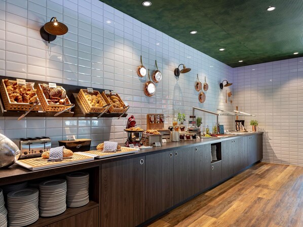 Dagelijks ontbijtbuffet (EUR 18 per persoon)