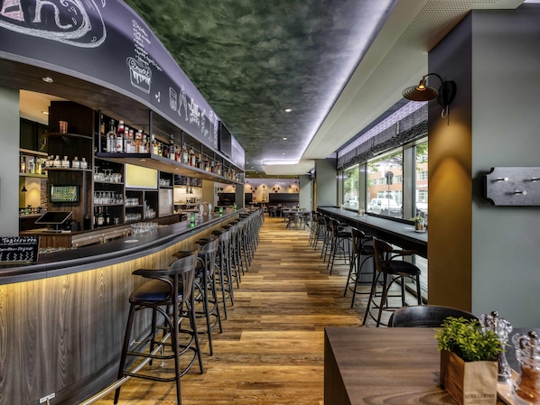 Bar (on property) - ibis Styles Hamburg Barmbek (Hamburg)