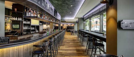 Bar (en la propiedad)