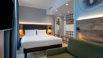 Phòng dành cho gia đình, 1 giường đôi và sofa giường (Modern) | Bộ đồ giường kháng dị ứng, bàn, khu vực làm việc phù hợp cho laptop