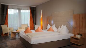 1 bedroom, in-room safe, desk, travel crib