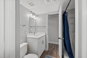 Combined shower/tub - Updated 1BR Condo In Cherry Grove- Oceans 614 (North Myrtle Beach)