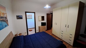 2 Schlafzimmer, Zimmersafe, Bügeleisen/Bügelbrett, kostenloses WLAN