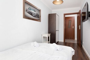 1 bedroom, bed sheets - Apartments Warsaw Pereca by Renters (Warsaw)