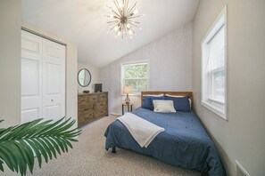 4 habitaciones, tabla de planchar con plancha, cuna de viaje y wifi 