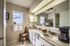 Fridge, microwave, coffee/tea maker