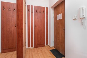 Aerial view - Studio Warsaw Wilcza by Renters (Warsaw)