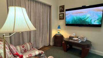 Smart TV, books