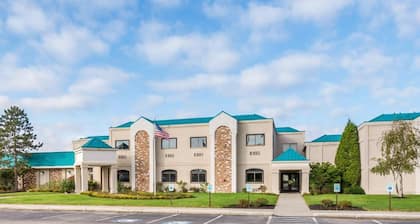 Cayuga Blu Hotel