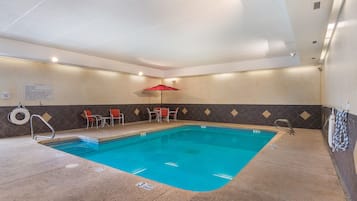 Indoor pool, pool loungers