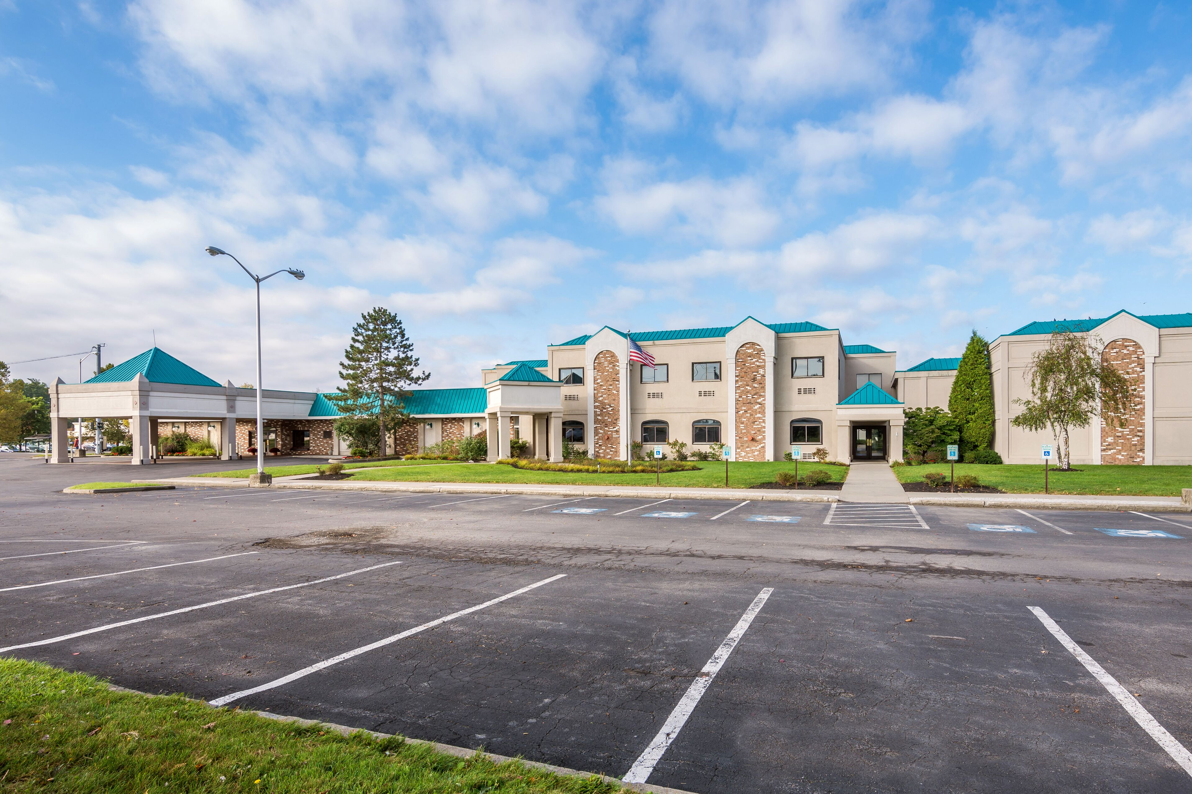 Vista frontal de la propiedad