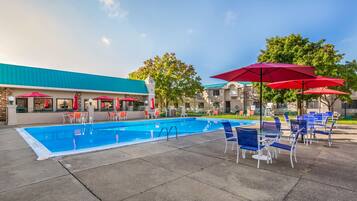 ์ค๋ด ์์์ฅ, ์ผ๊ด์ ์์