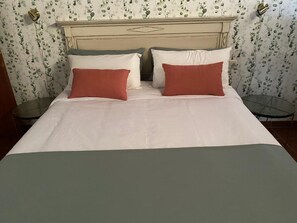 2 Schlafzimmer, Bügeleisen/Bügelbrett, WLAN, Bettwäsche