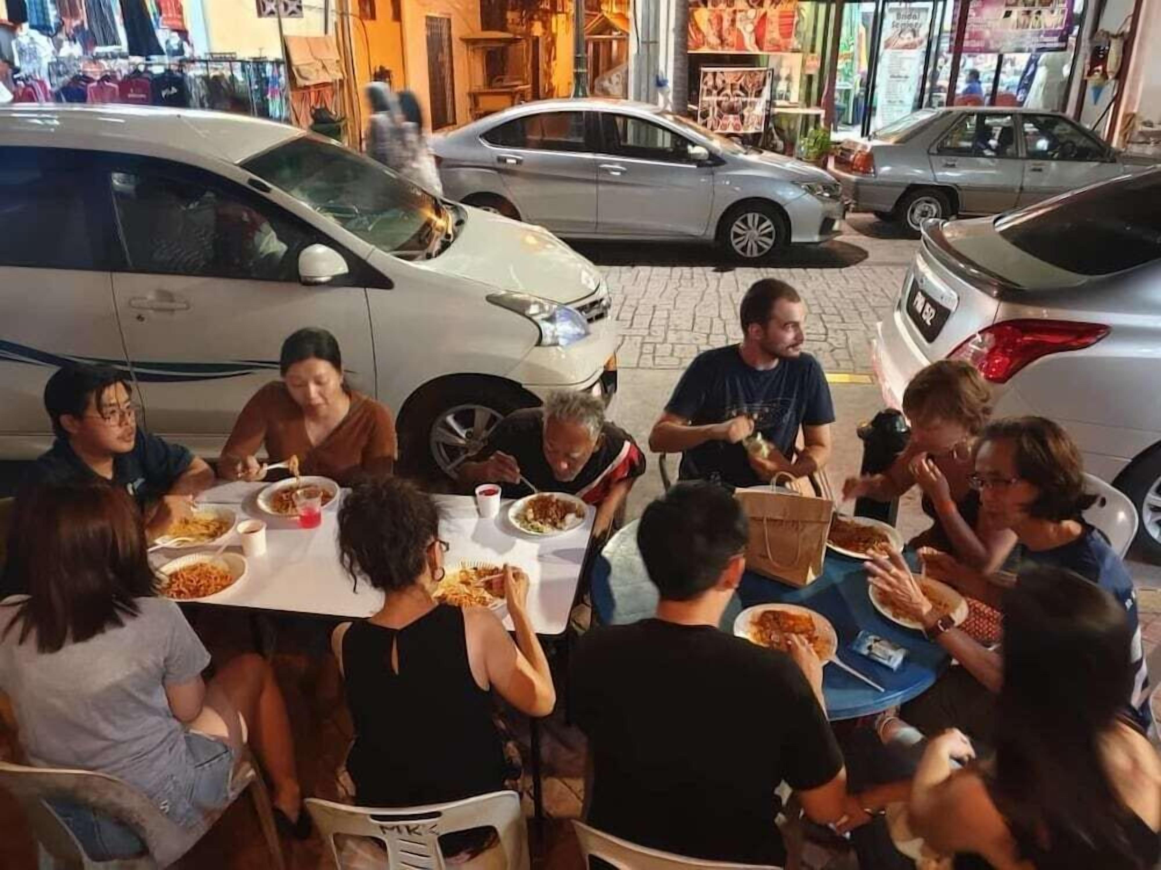 Tempat makan outdoor