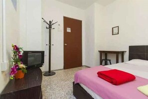 Room - Cocoa Mews (George Town)