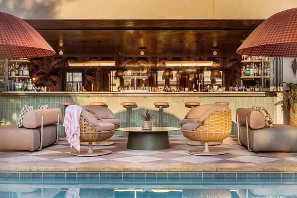 Bar (en la propiedad)