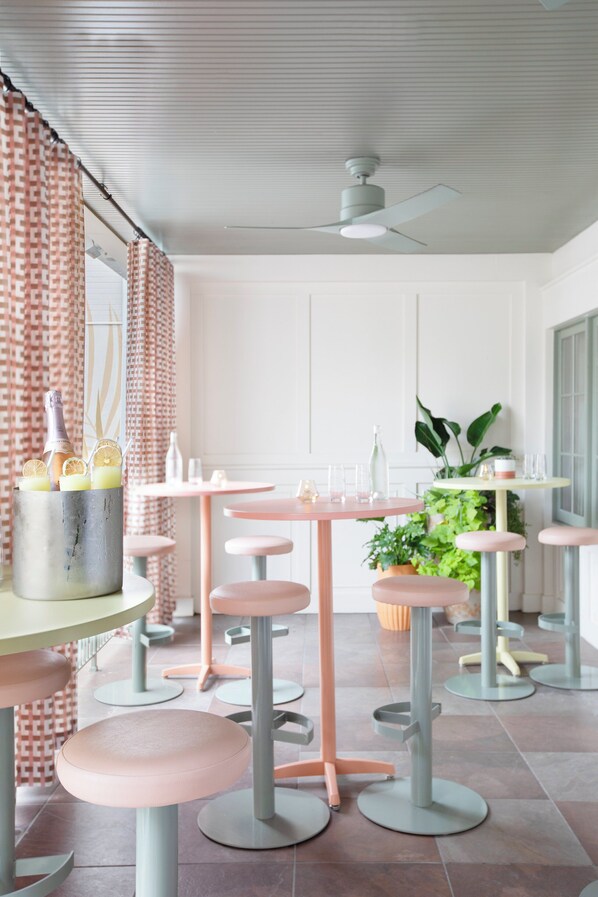 Dining - The Ryder Hotel (Charleston)