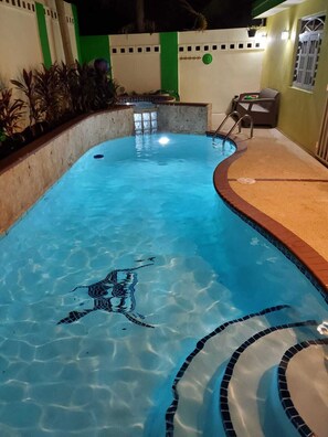 Outdoor pool, a heated pool