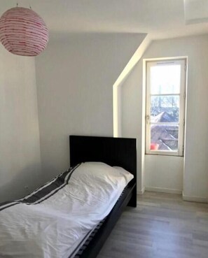 2 bedrooms