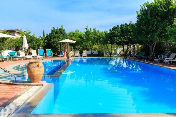 Outdoor pool - hotel villa fernanda (Massa Lubrense)