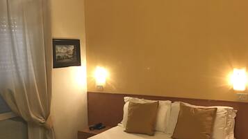 1 bedroom, in-room safe, WiFi, bed sheets