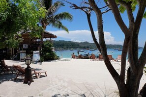 Beach - Phi Phi Sand Sea View Resort (Ko Phi Phi)