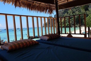Beach - Phi Phi Sand Sea View Resort (Ko Phi Phi)