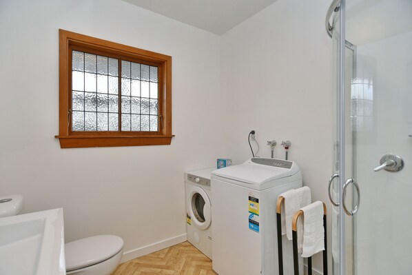 Chambre simple | Buanderie