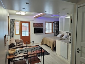Superior-Studio | 1 Schlafzimmer, individuell dekoriert, individuell eingerichtet