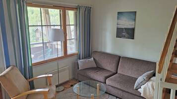 Standard Apartment, 1 Bedroom (loft) | Individually decorated, individually furnished, iron/ironing board