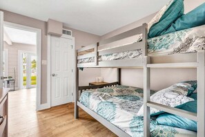 4 bedrooms, iron/ironing board, travel crib, free WiFi