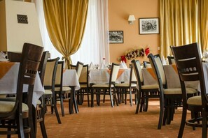 Restaurant - Hotel Oxford Inns & Suites (Timisoara)